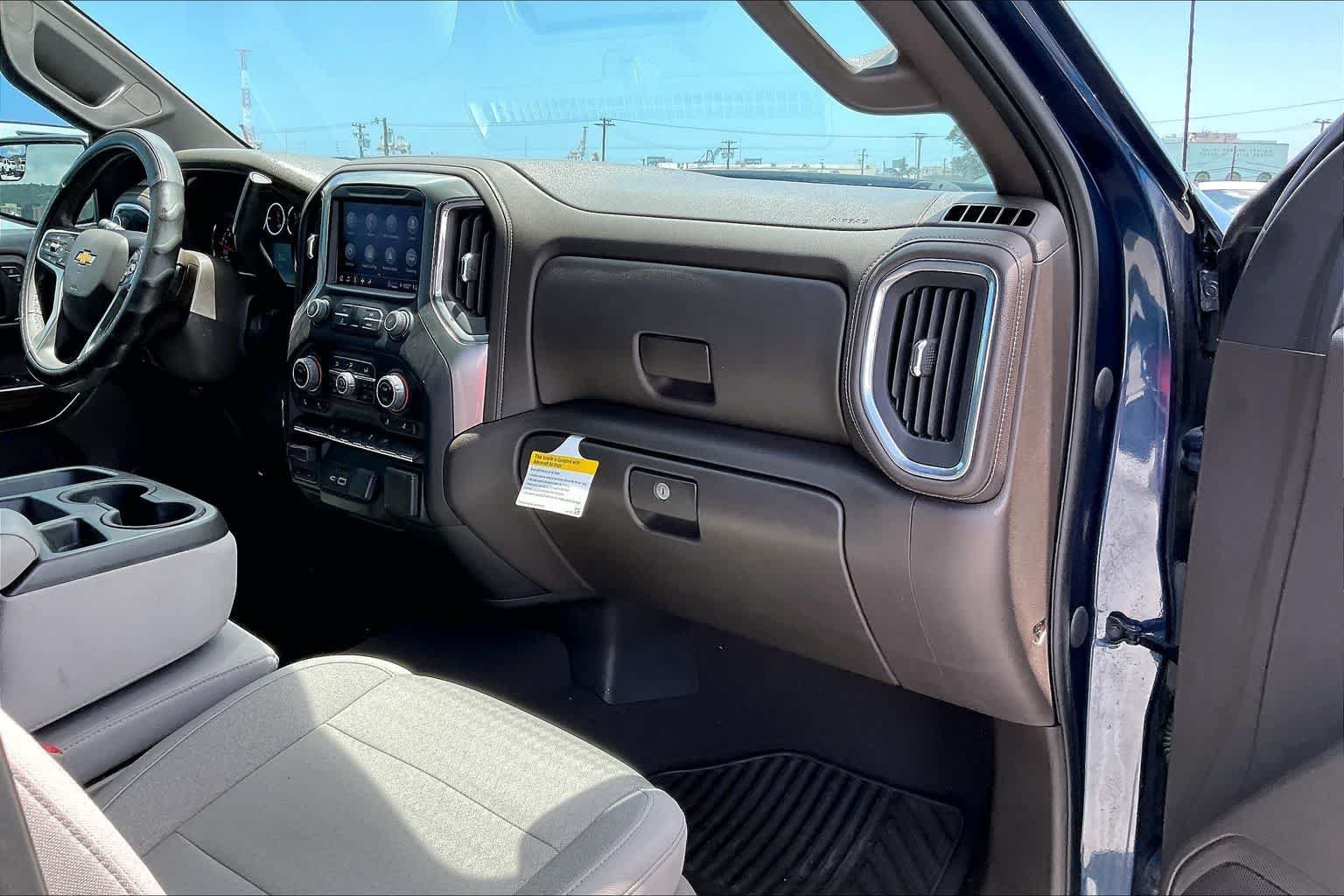 Used 2022 Chevrolet Silverado 1500 LT w/ Convenience Package II RWD image 23
