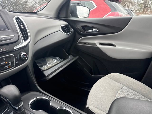 Used 2023 Chevrolet Equinox LS image 24