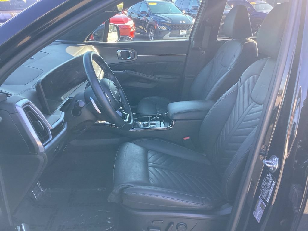 Certified 2024 Kia Sorento SX Prestige AWD/4WD image 16