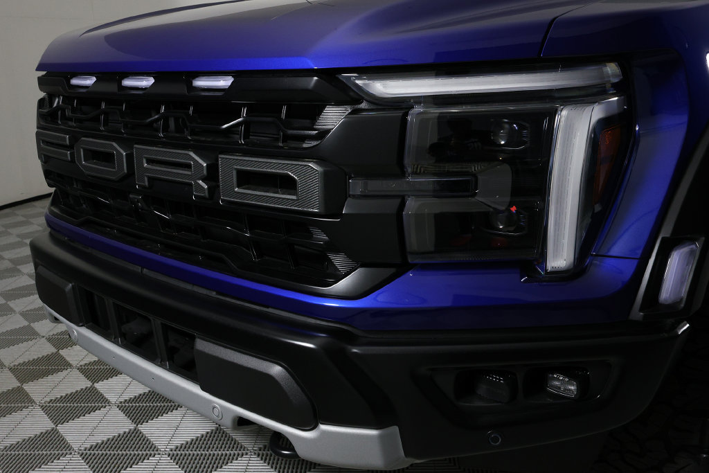 Used 2026 Ford F150 Raptor AWD/4WD image 37