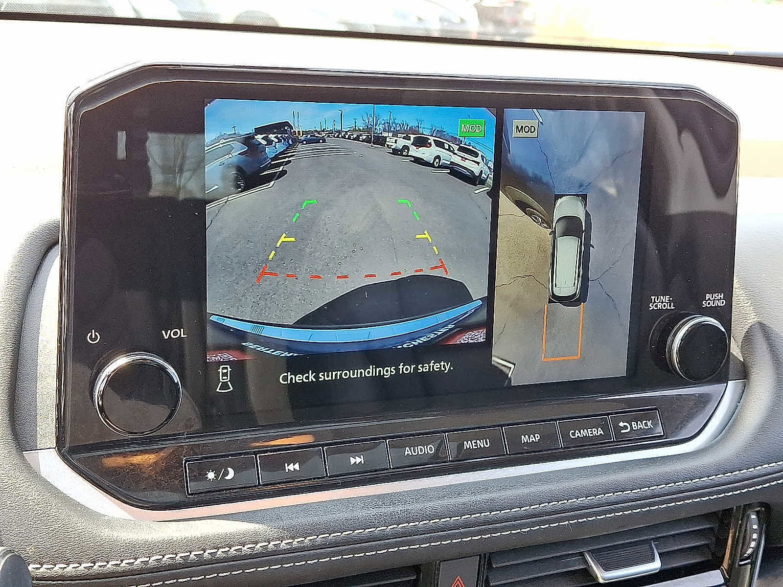 Used 2022 Nissan Rogue SL w/ SL Premium Package image 19