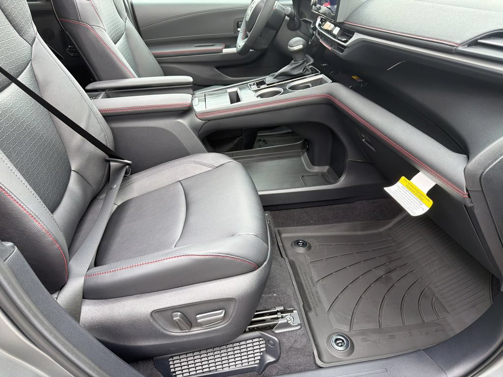 New 2026 Toyota Sienna XSE FWD image 11