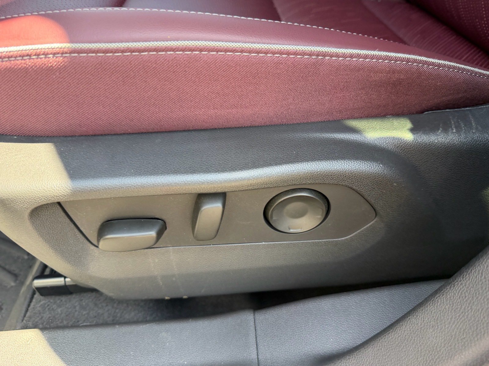 Used 2025 Buick Envision Sport Touring AWD/4WD image 20