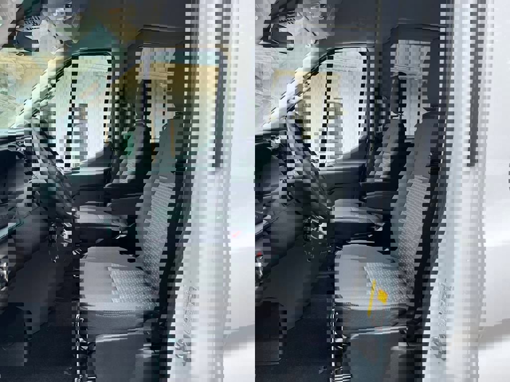 New 2025 Ford Transit 350 XLT image 10