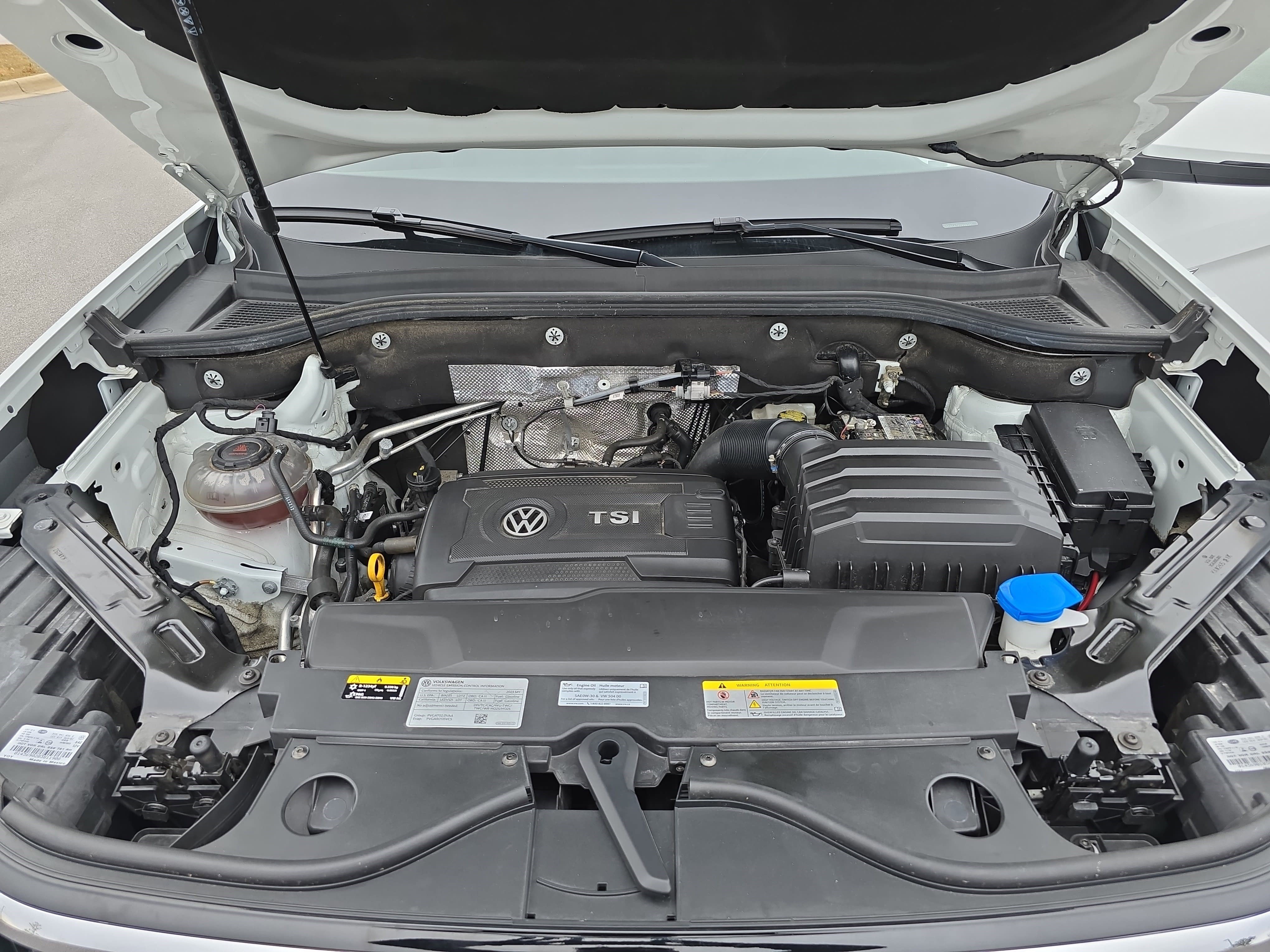 Used 2023 Volkswagen Atlas Cross Sport SE image 29