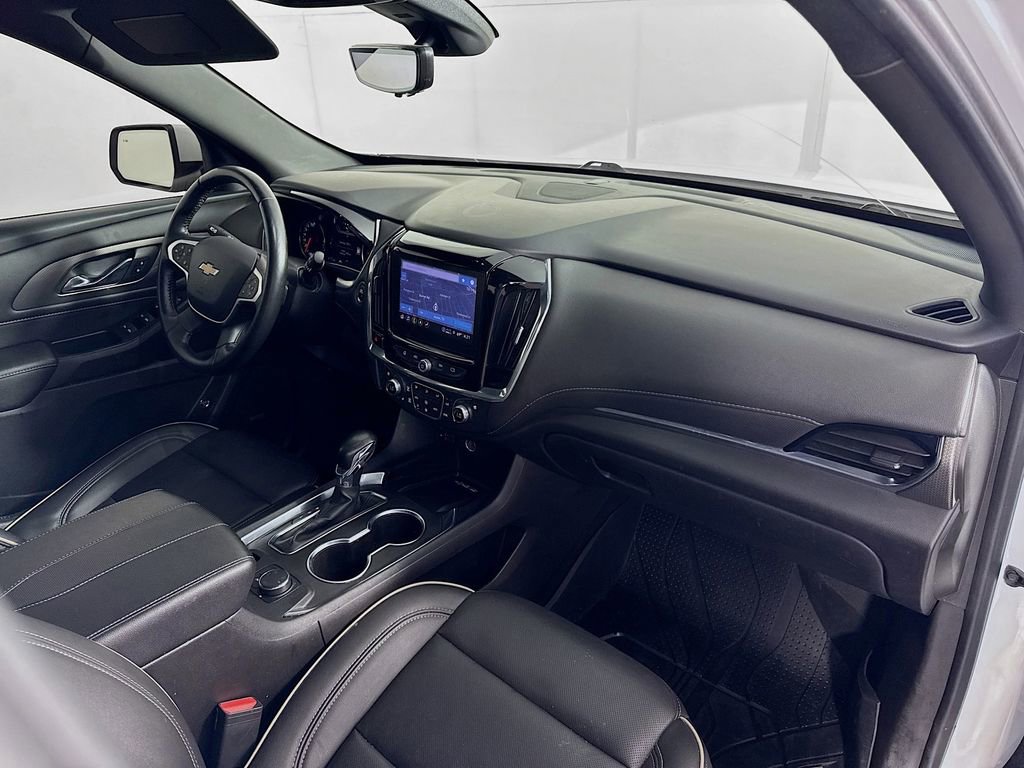 Used 2022 Chevrolet Traverse Premier AWD/4WD image 38