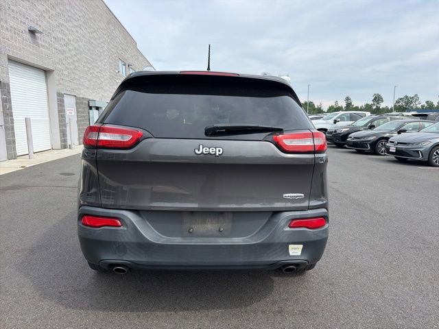 Used 2014 Jeep Cherokee Latitude FWD image 6