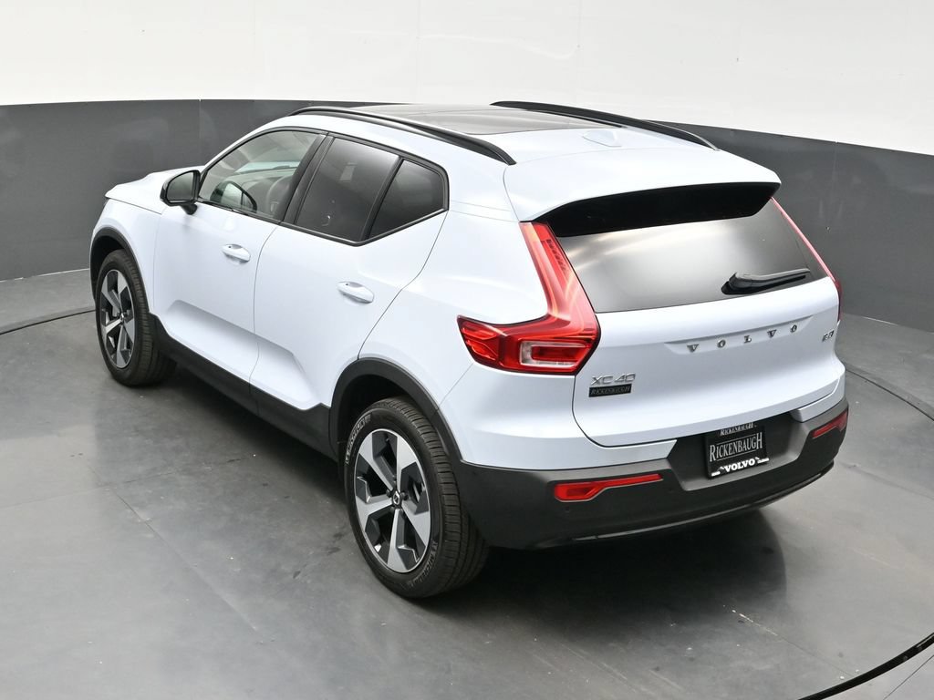 New 2026 Volvo XC40 B5 Plus w/ Climate Package AWD/4WD image 35