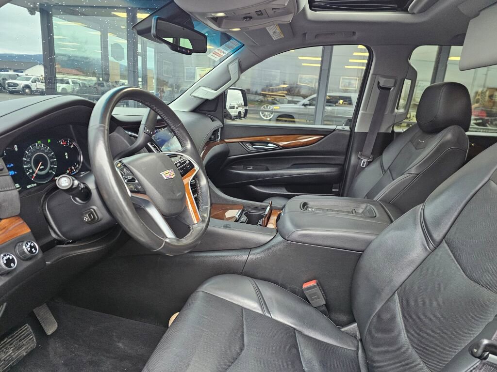 Used 2016 Cadillac Escalade Premium image 19