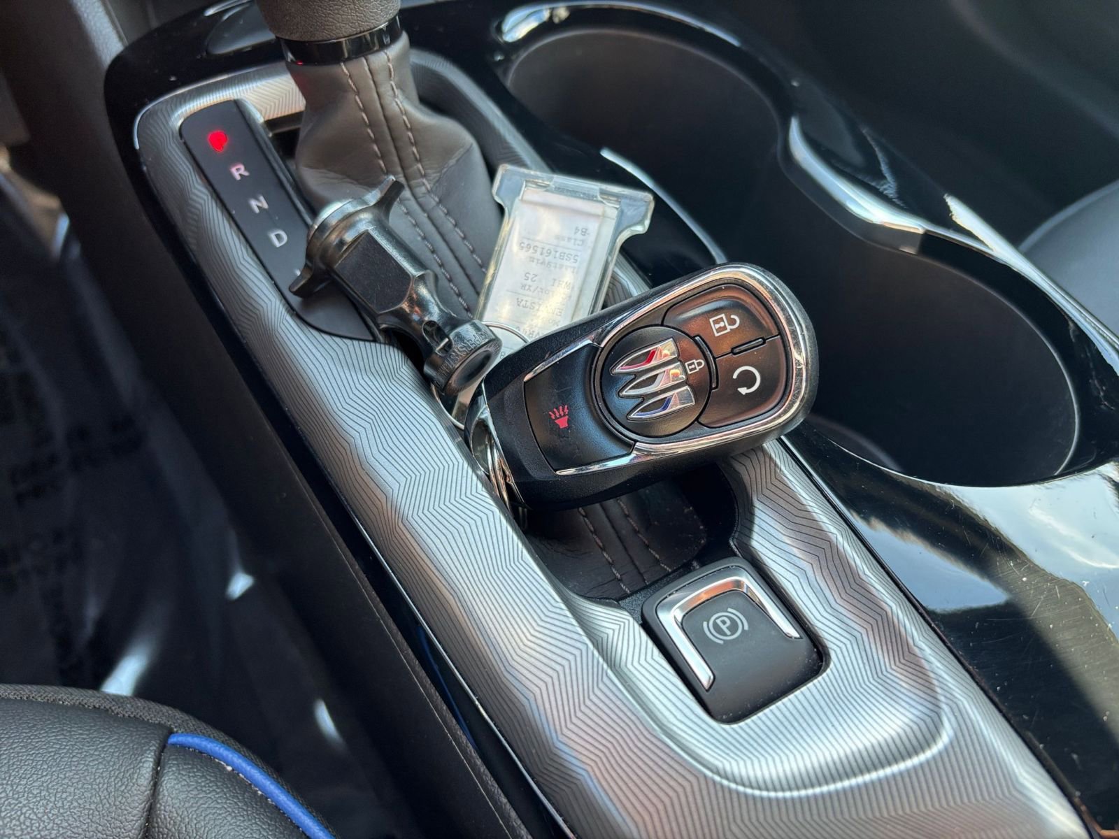 Used 2025 Buick Envista Sport Touring image 22