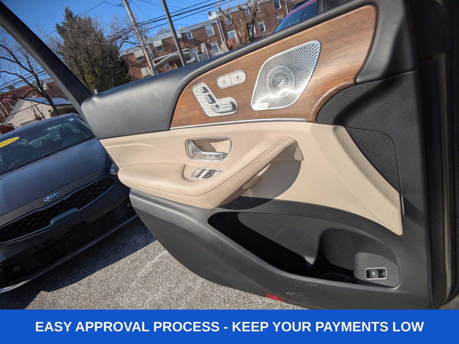 Used 2021 Mercedes-Benz GLE 350 w/ Premium Package image 32