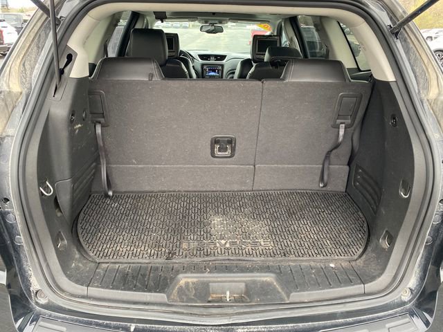 Used 2017 Chevrolet Traverse LT image 23