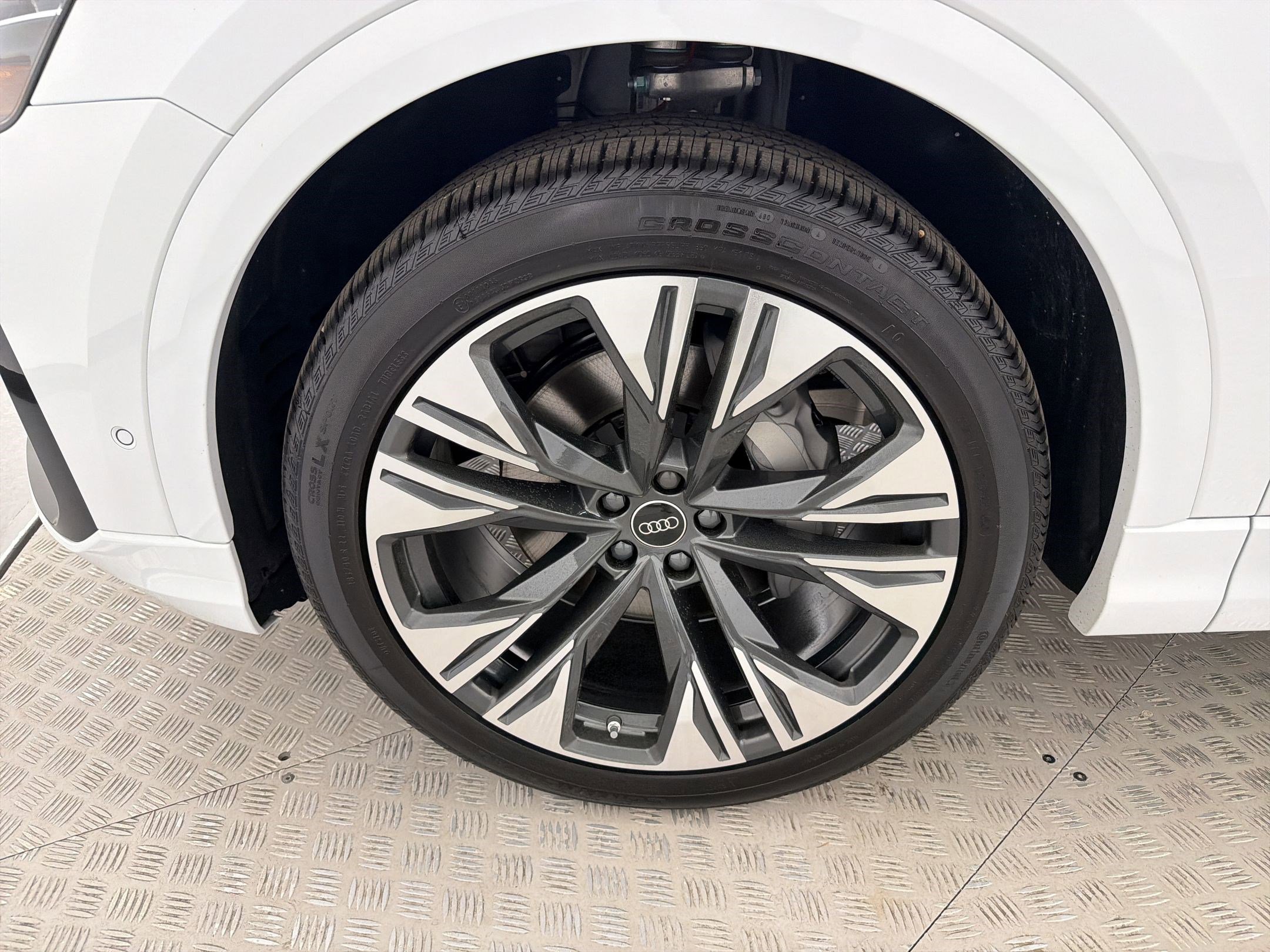 New 2026 Audi Q8 Premium Plus image 11