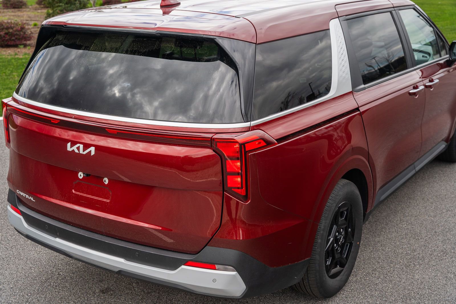 Used 2025 Kia Carnival image 15