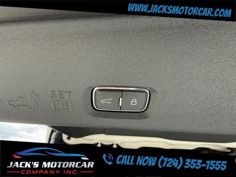 Used 2025 Ford Expedition Platinum w/ Stealth Appearance Package AWD/4WD image 25