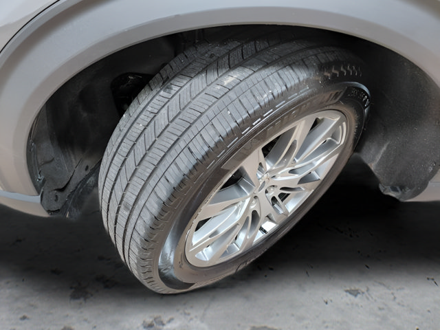 Used 2026 Ford Explorer Platinum AWD/4WD image 27