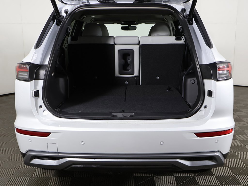 New 2025 Mitsubishi Outlander SE image 19