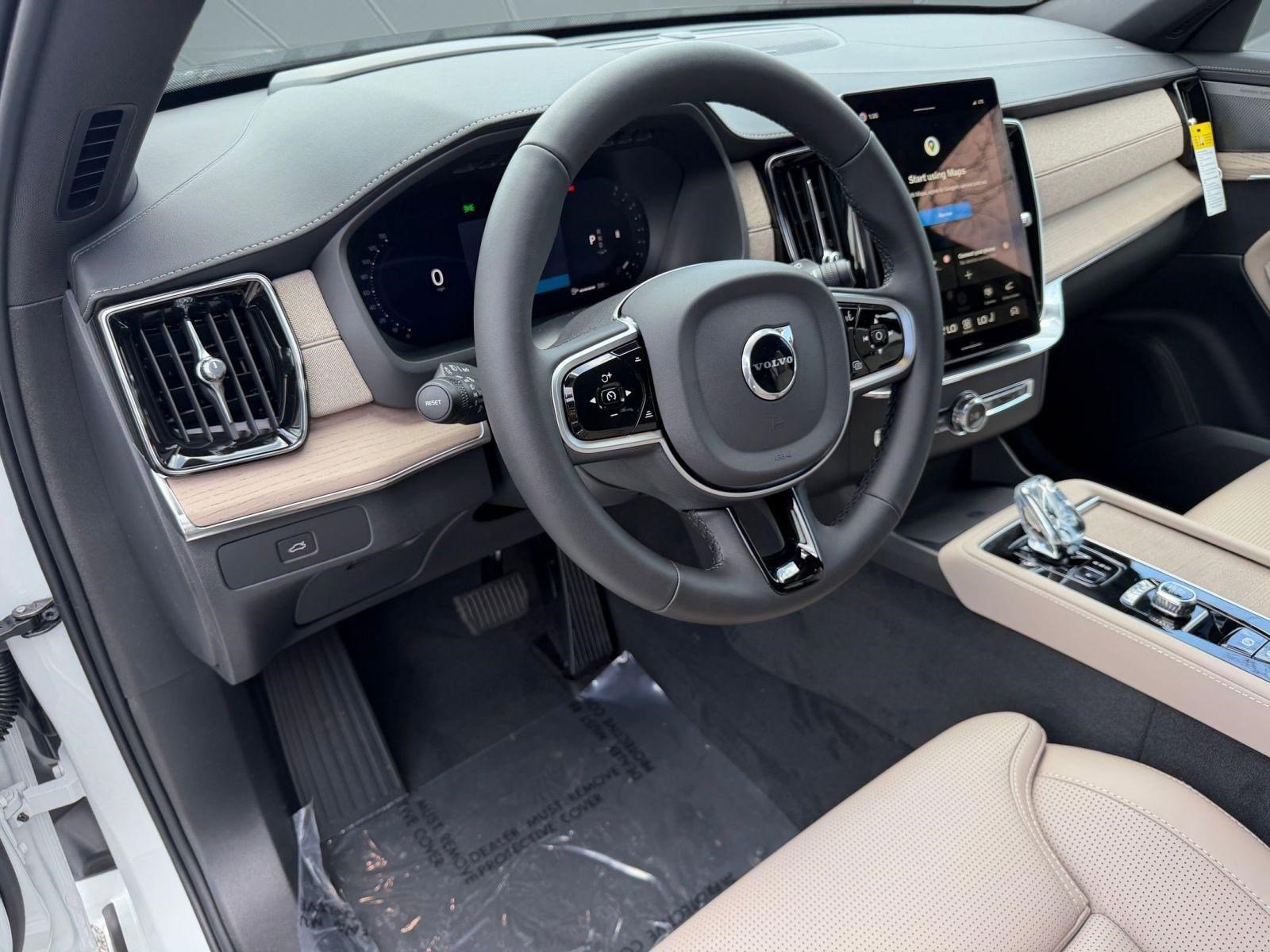 New 2026 Volvo XC90 B6 Ultra w/ Protection Package image 4