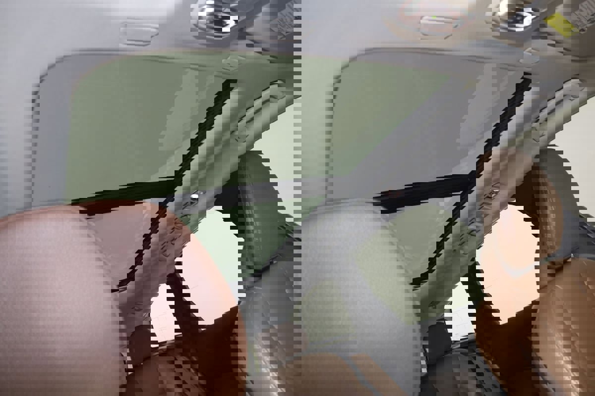 Used 2019 Volvo XC60 T5 Momentum w/ Multimedia Package image 11