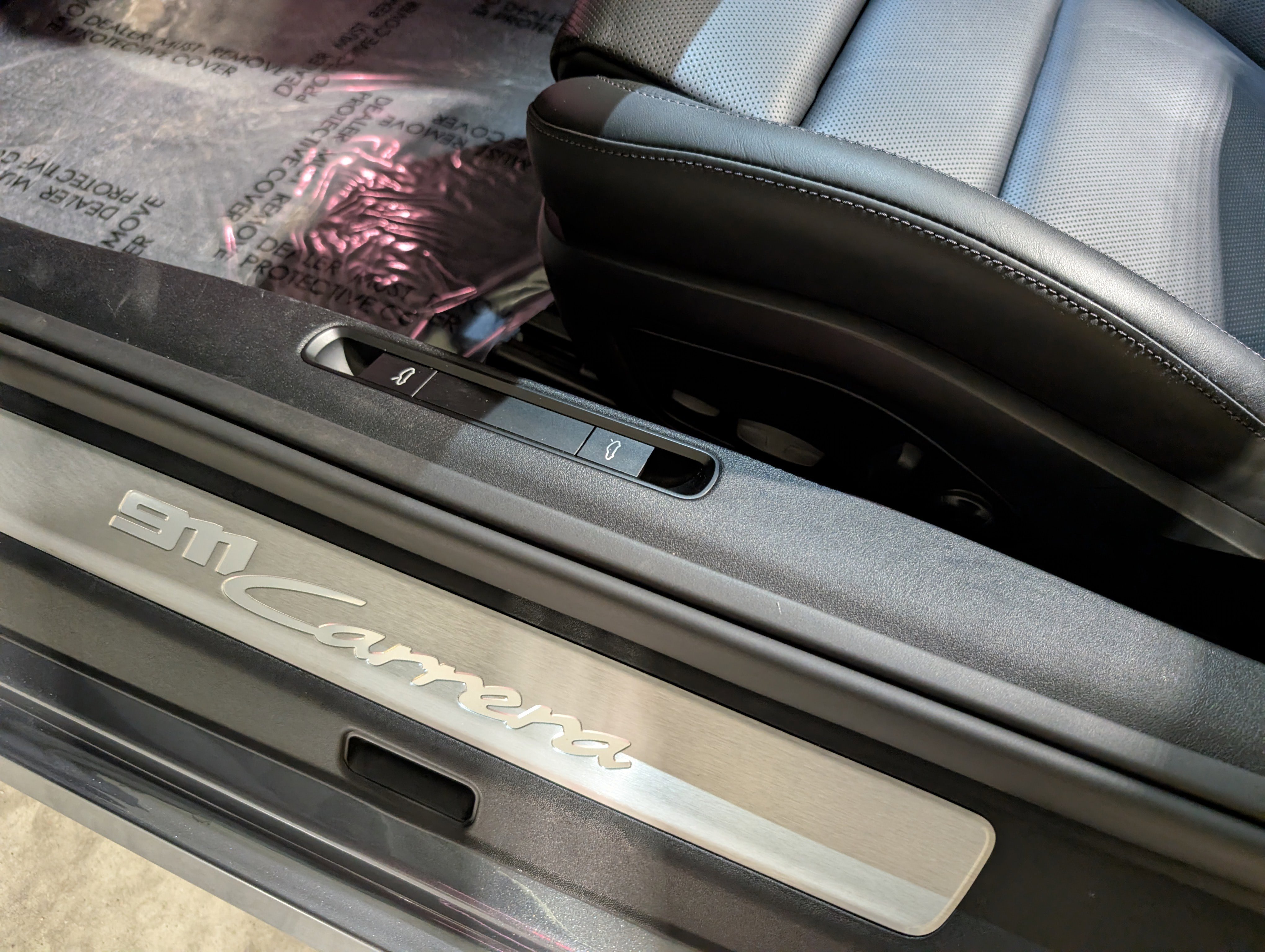 Certified 2025 Porsche 911 Carrera image 17