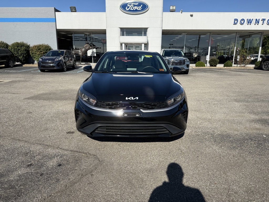 Used 2023 Kia Forte LXS w/ LXS Technology Package image 4