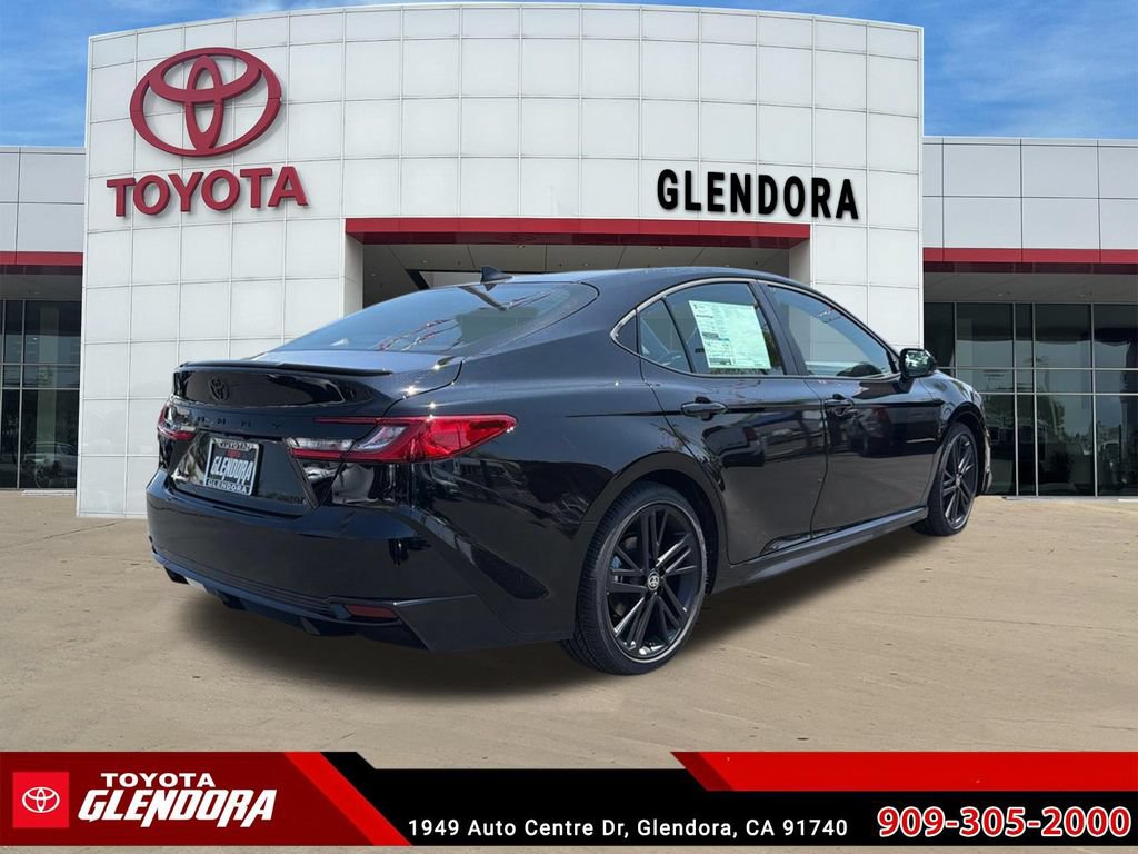 New 2026 Toyota Camry Hybrid FWD image 11