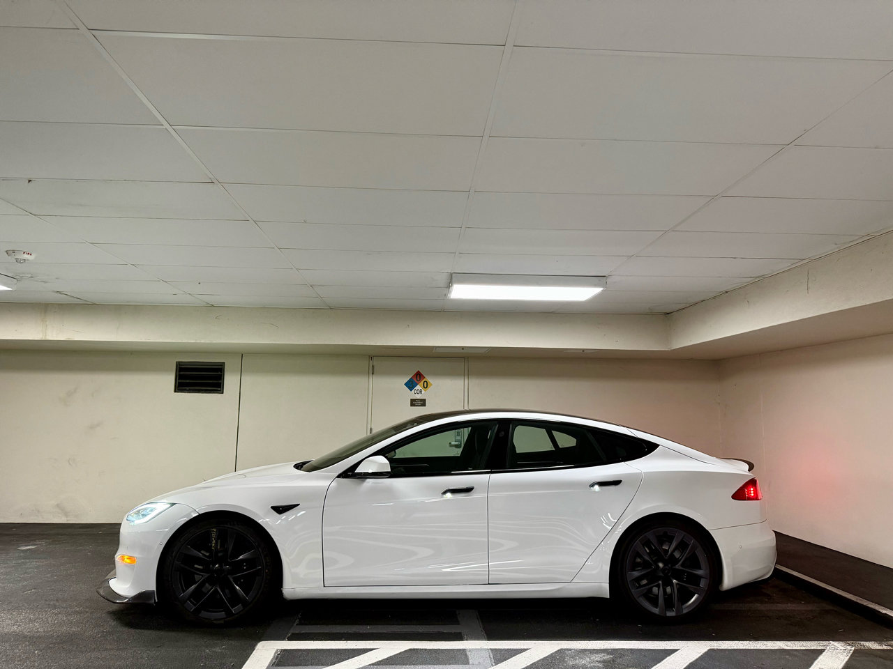 Used 2021 Tesla Model S Plaid image 2
