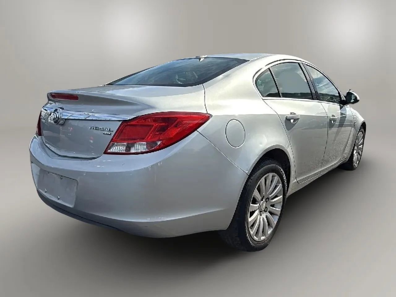 Used 2011 Buick Regal CXL image 5