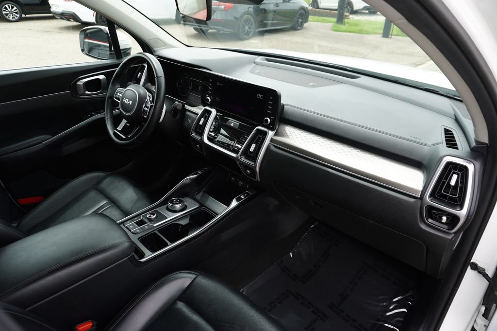 Used 2022 Kia Sorento EX AWD/4WD image 30