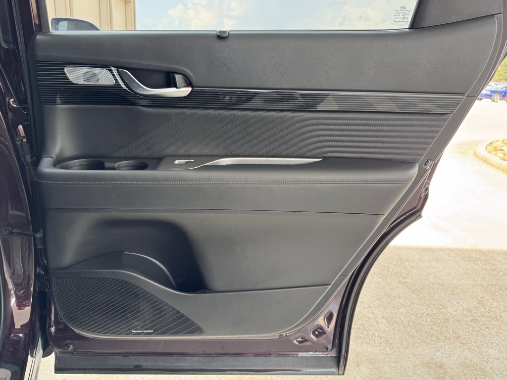 Used 2023 Hyundai Palisade Calligraphy w/ Cargo Package image 25