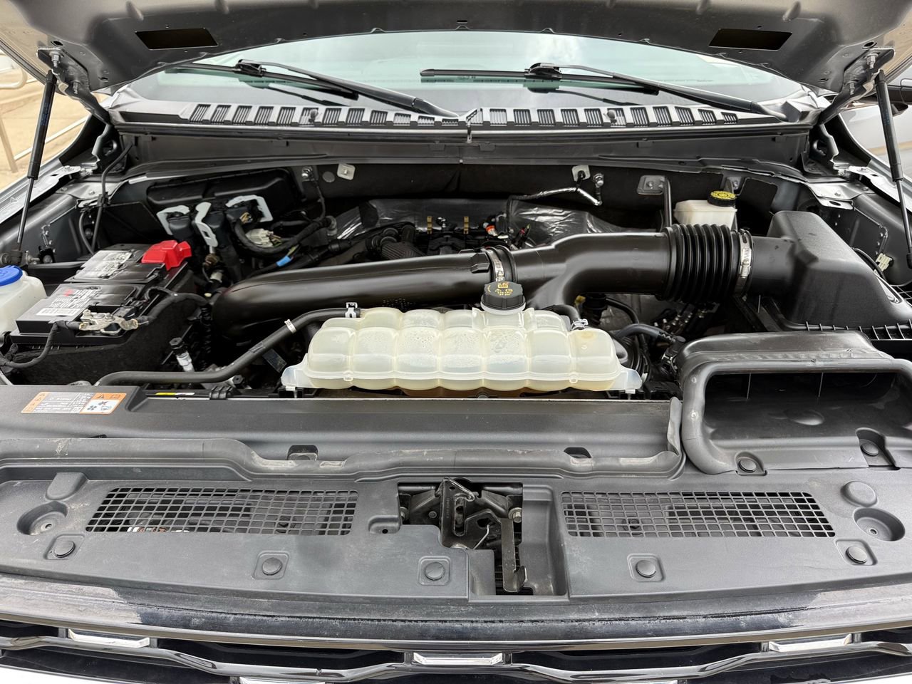 Used 2023 Ford Expedition Max Limited image 31