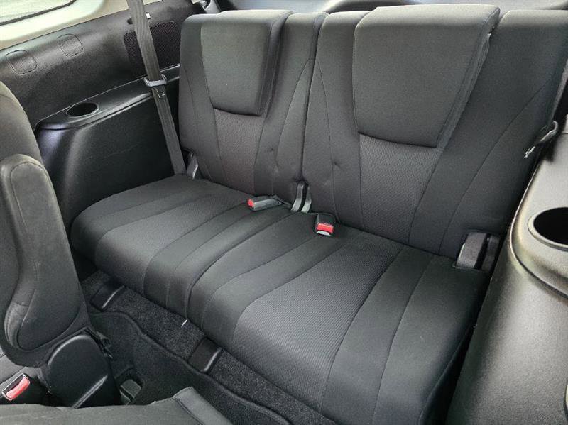 Used 2014 MAZDA MAZDA5 Sport FWD image 18