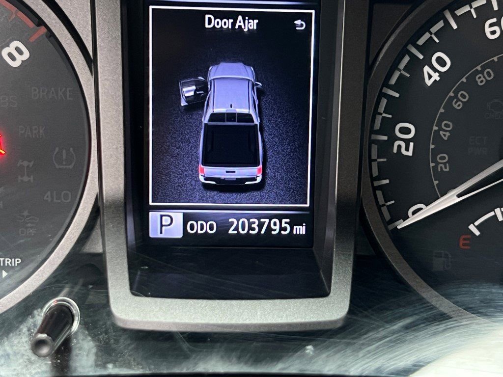 Used 2018 Toyota Tacoma TRD Off-Road image 26