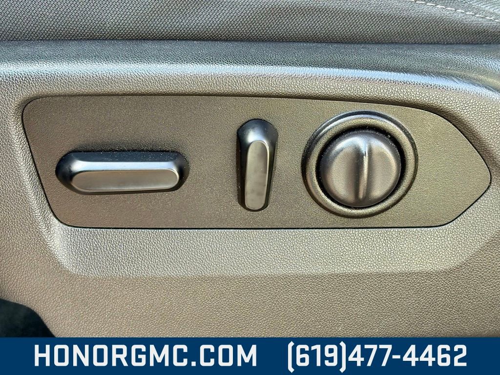 Used 2021 Chevrolet Silverado 1500 LT image 14