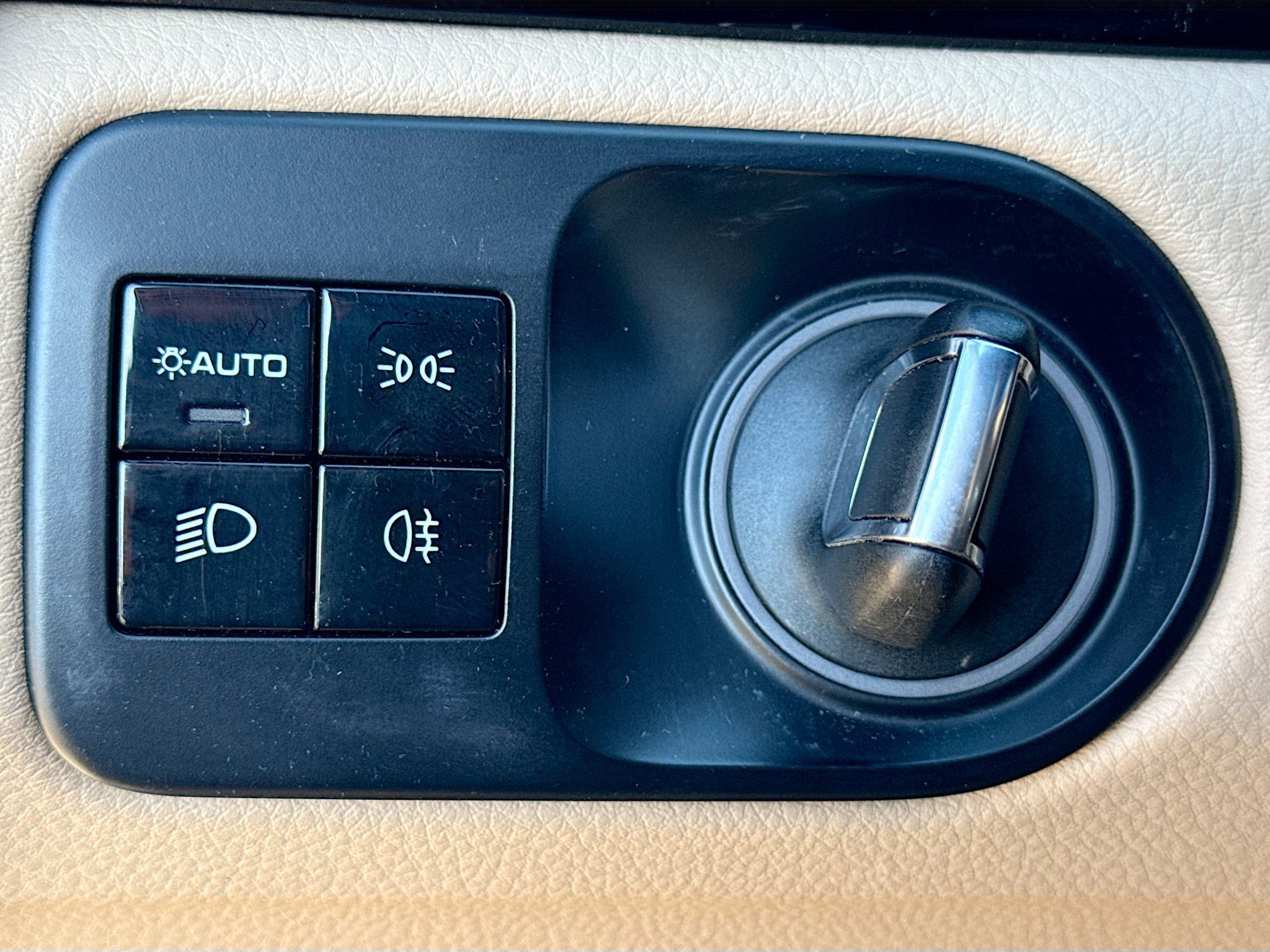 Used 2019 Porsche Cayenne AWD/4WD image 35