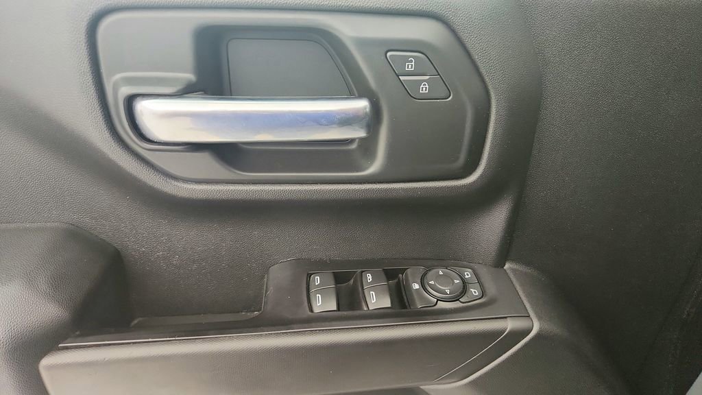 Used 2021 Chevrolet Silverado 1500 Custom image 21