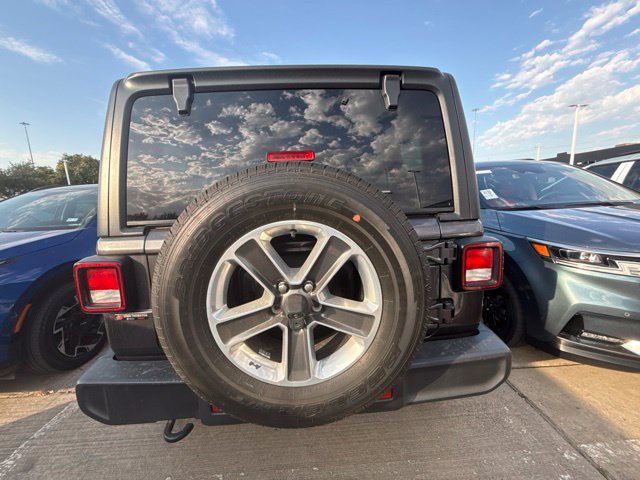 Used 2020 Jeep Wrangler Unlimited Sahara AWD/4WD image 10