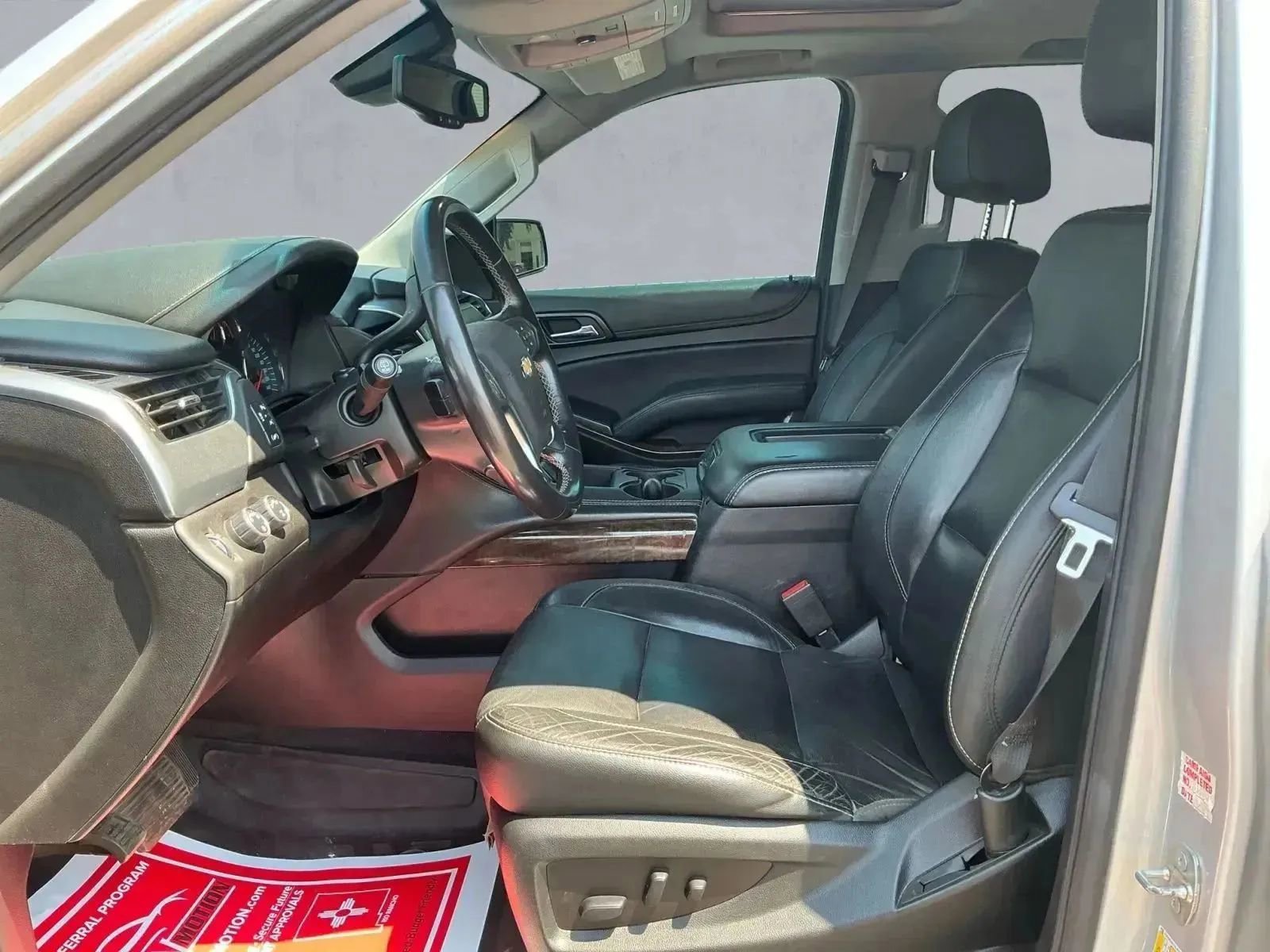 Used 2020 Chevrolet Suburban LT image 10