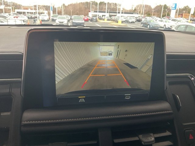 Used 2024 Chevrolet Suburban Premier image 15