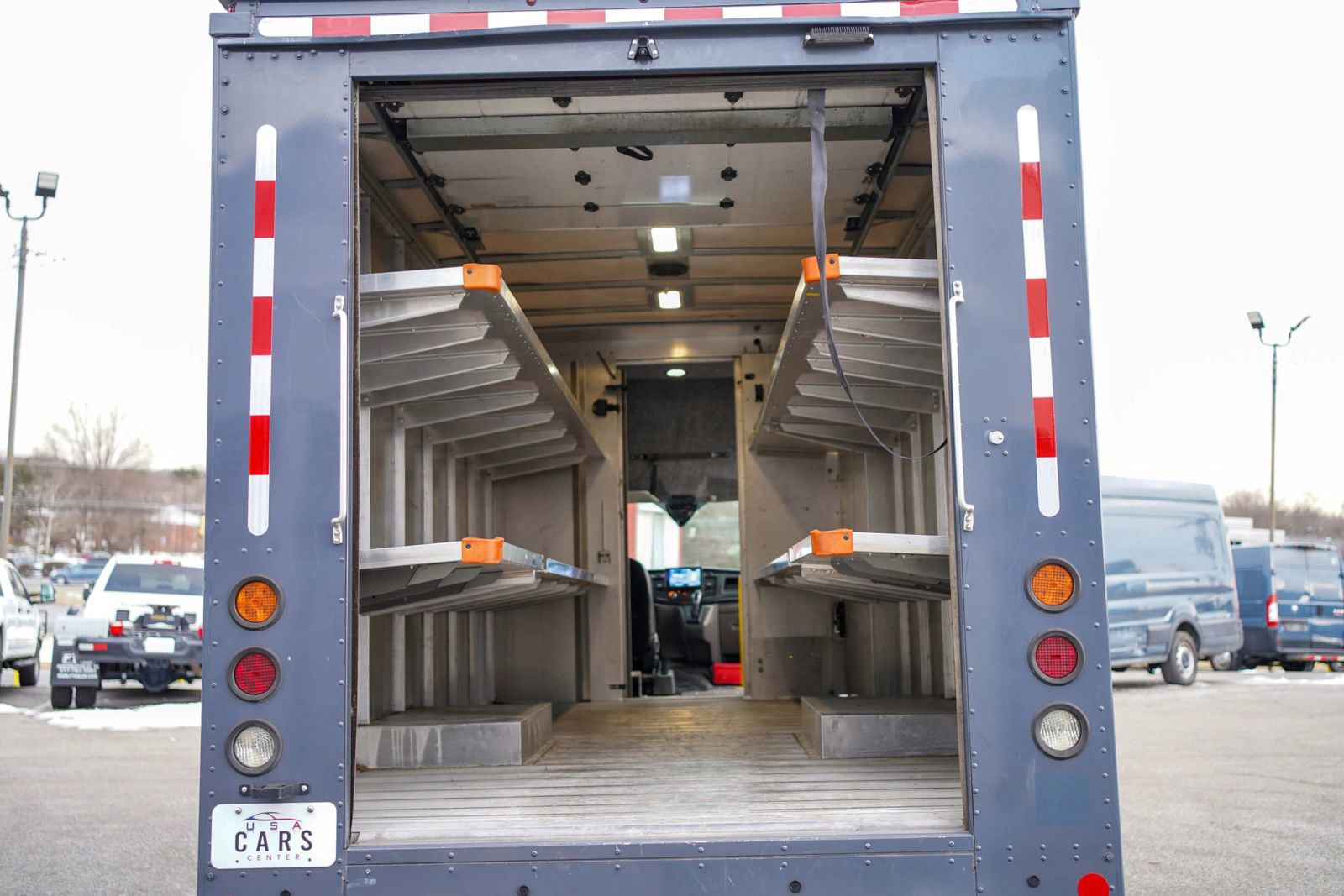 Used 2021 Ford Transit 350 DRW image 13