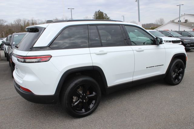 Used 2023 Jeep Grand Cherokee Altitude image 29