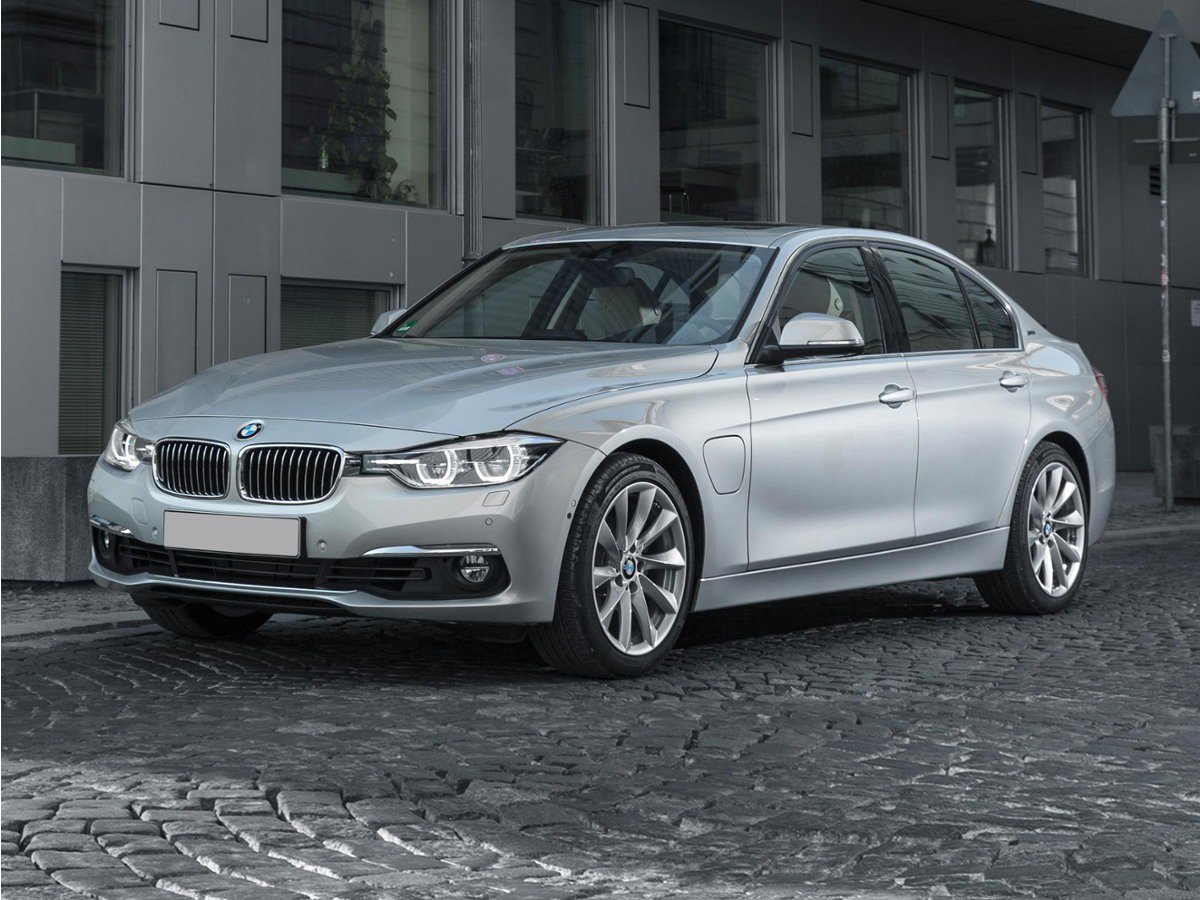 Used 2018 BMW 330e RWD image 1