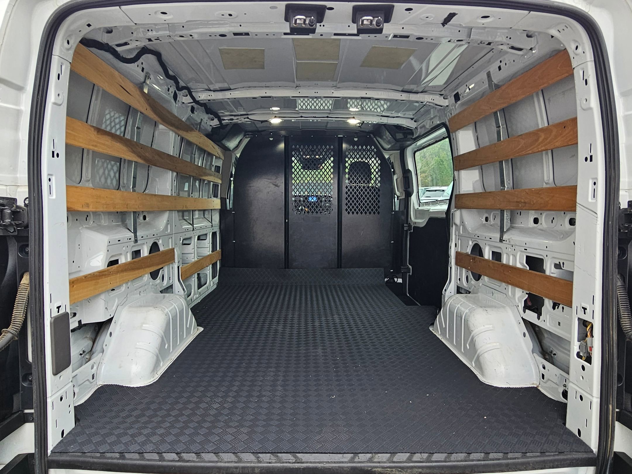 Used 2024 Ford Transit 250 Low Roof w/ Exterior Upgrade Package image 26