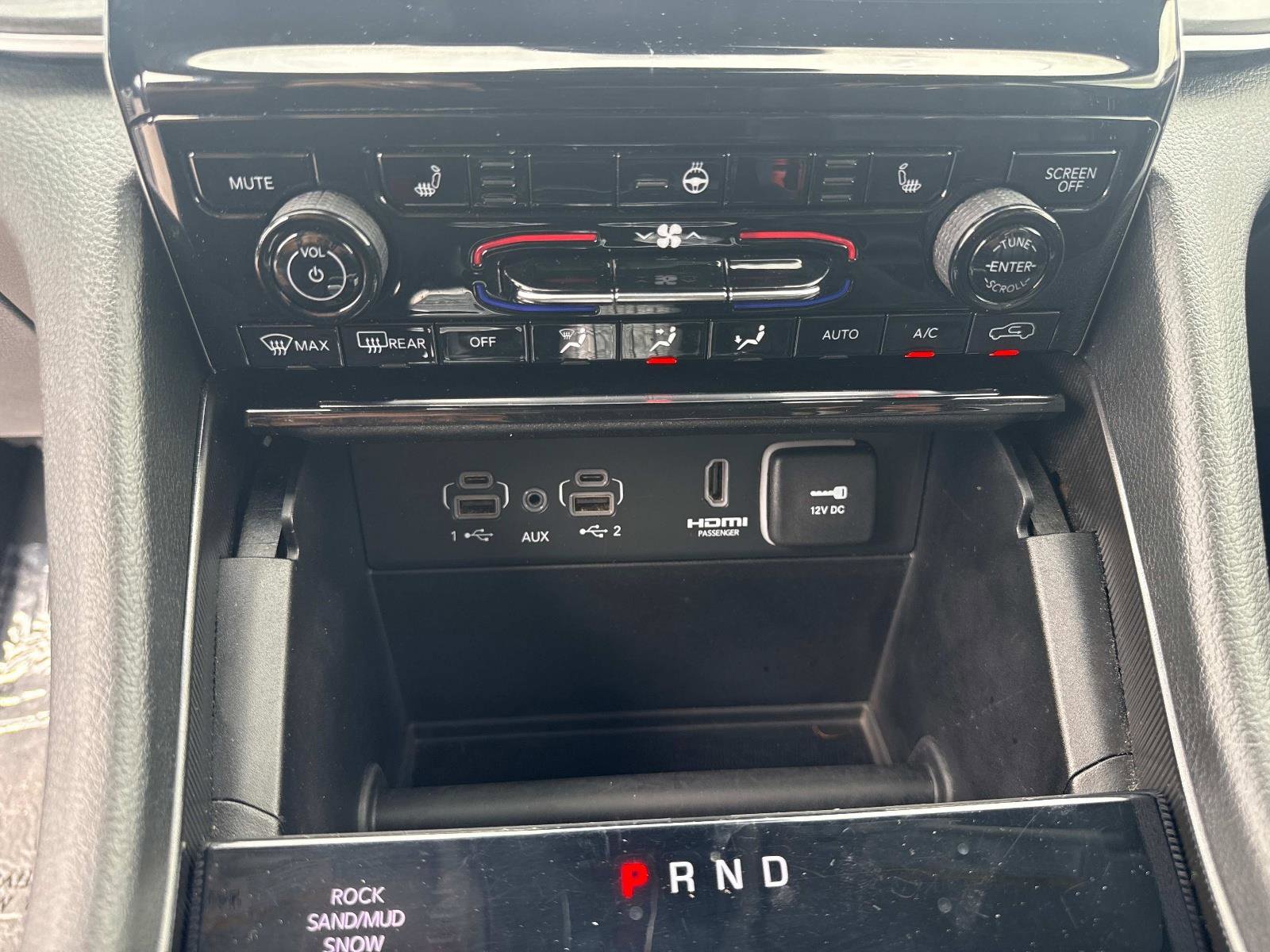 Used 2023 Jeep Grand Cherokee 4WD 4xe image 28