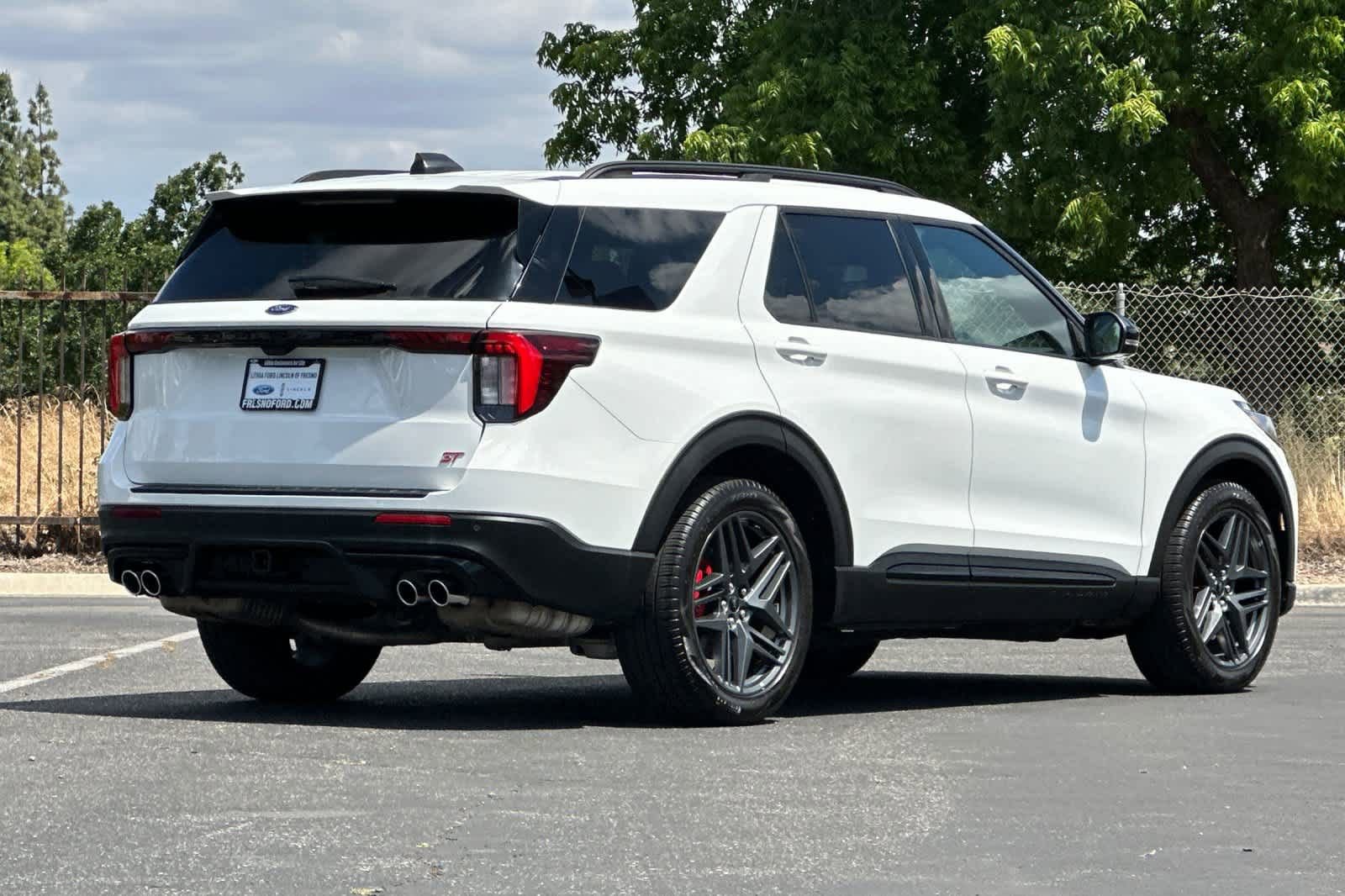 Certified 2025 Ford Explorer ST AWD/4WD video 2