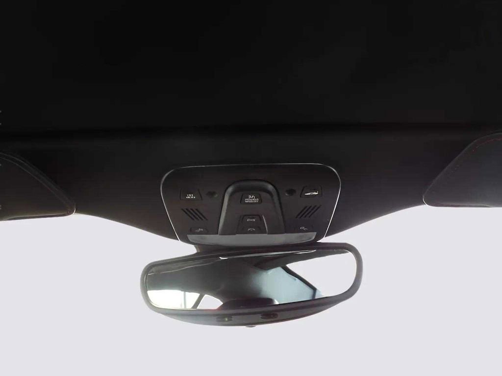 Used 2011 Ferrari California image 26