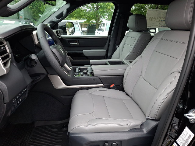 New 2026 Toyota Tundra Limited w/ TRD Off-Road Package AWD/4WD image 6