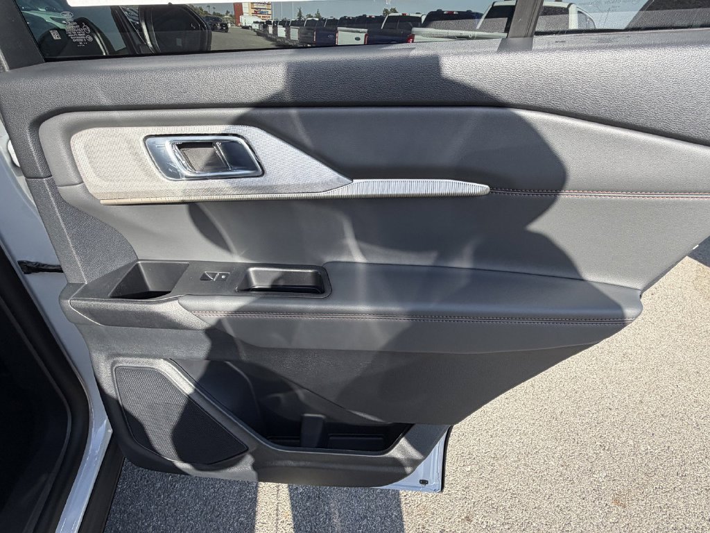 New 2026 Ford Explorer Active w/ Active Comfort Package RWD image 17