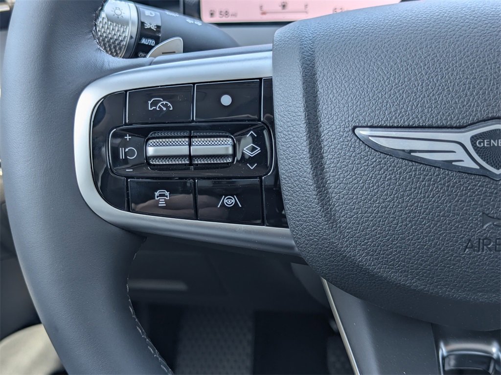 Used 2026 Genesis GV70 2.5T Select image 16