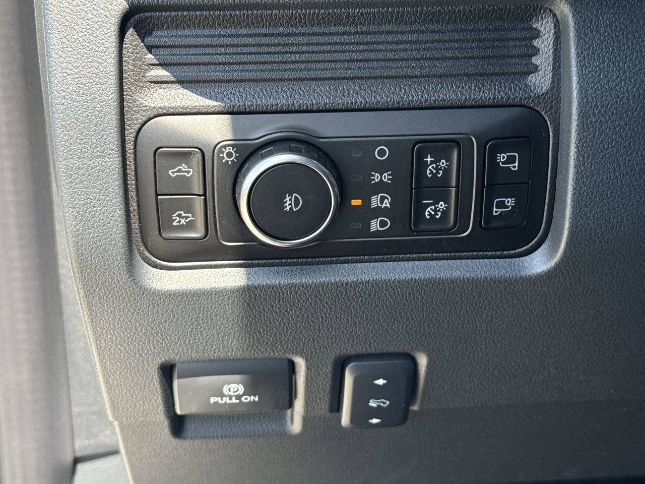 New 2025 Ford F250 Lariat w/ Lariat Ultimate Package image 56